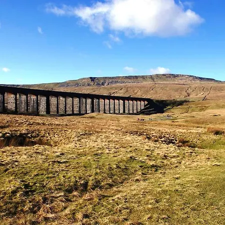 Pensionat Grassington Lodge 4*